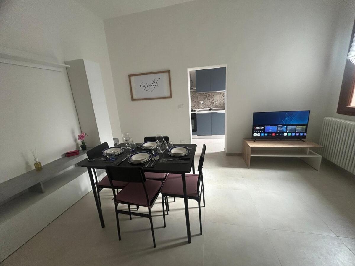 Carradori 2 Apartment-Historic Center-Autodromo 伊莫拉 外观 照片