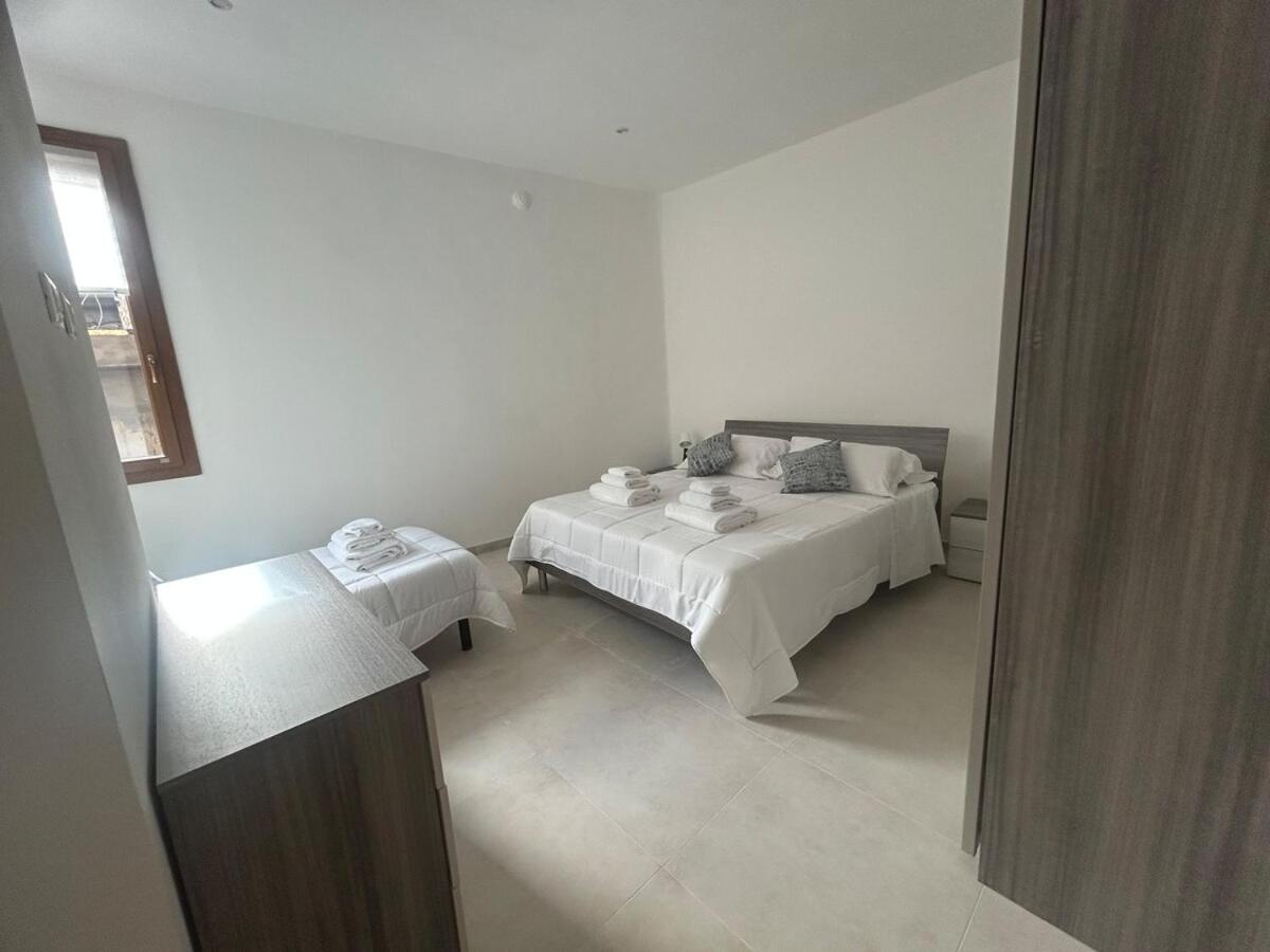 Carradori 2 Apartment-Historic Center-Autodromo 伊莫拉 外观 照片